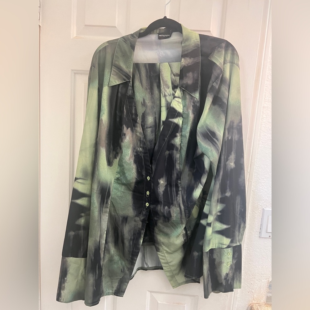 Pretty Little Thing Green and Blue Ombré Blouse 22